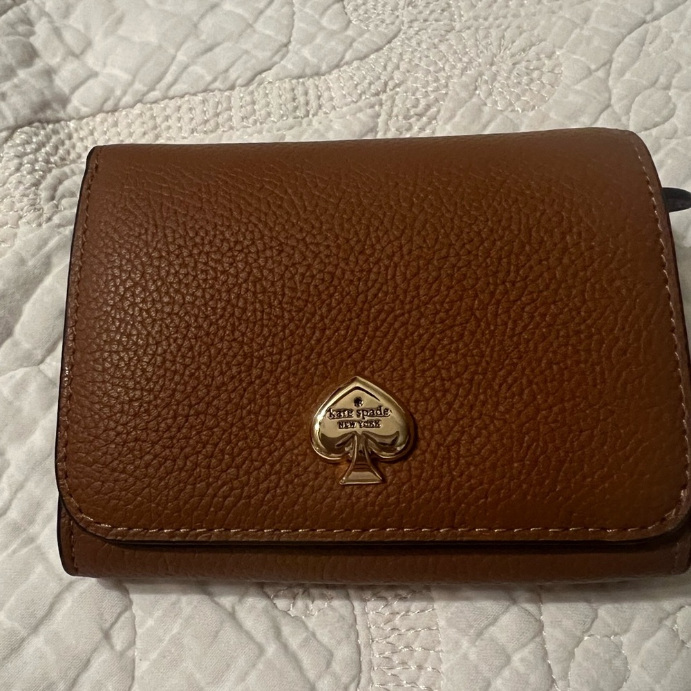 Kate Spade new wallet with tags never used